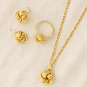 Elegant Gold Knot Jewelry Set